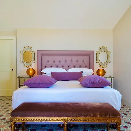 Couette-café Gialisa 4*