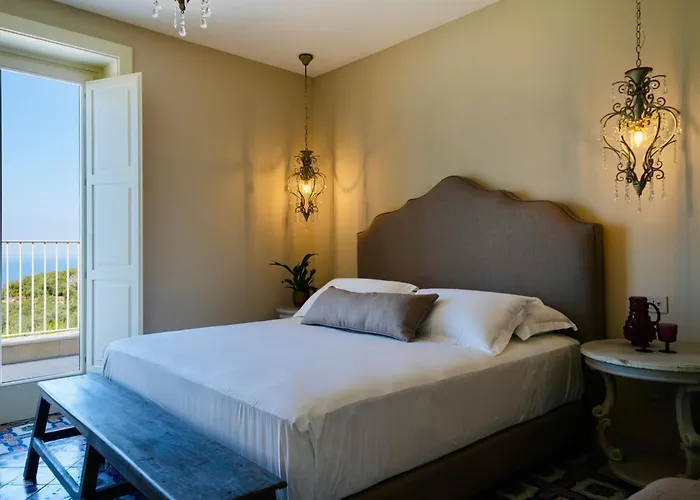 Gialisa Bed & Breakfast 4*