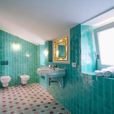 Gialisa Bed & Breakfast 4*