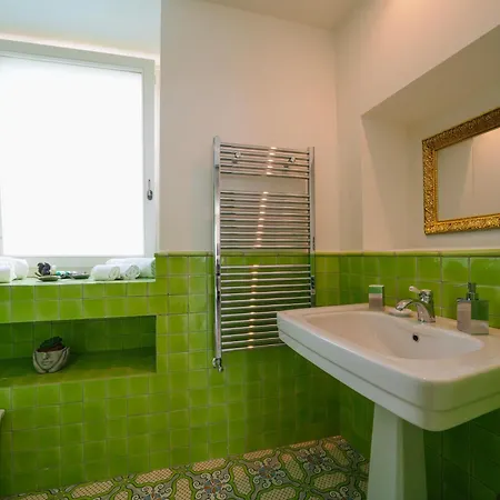 Gialisa 4* סורנטו